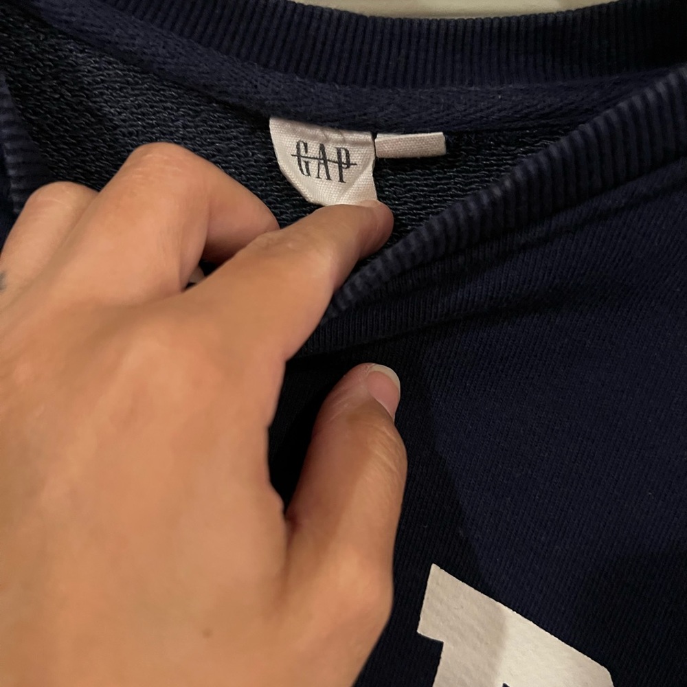 Gap Dark Blue Pullover With White Logo - image 2